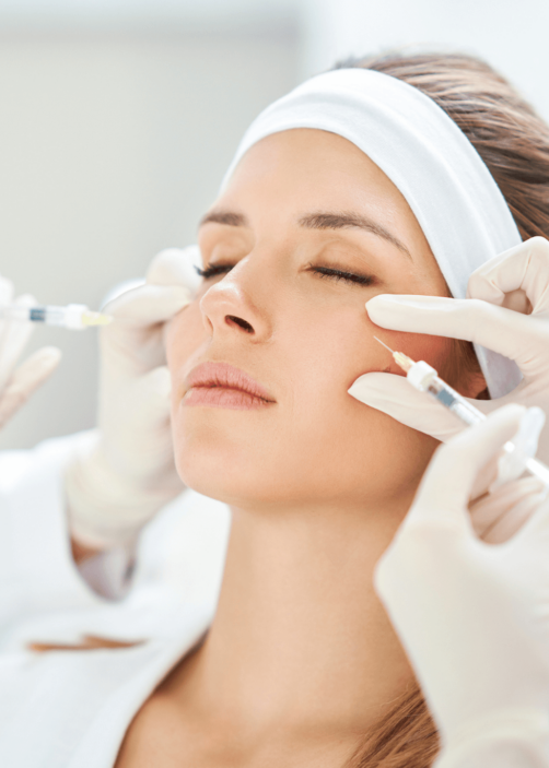 Face-Stem-Cell-Therapy-Treatment Image displaying ongoing face treatment through stem cells.
